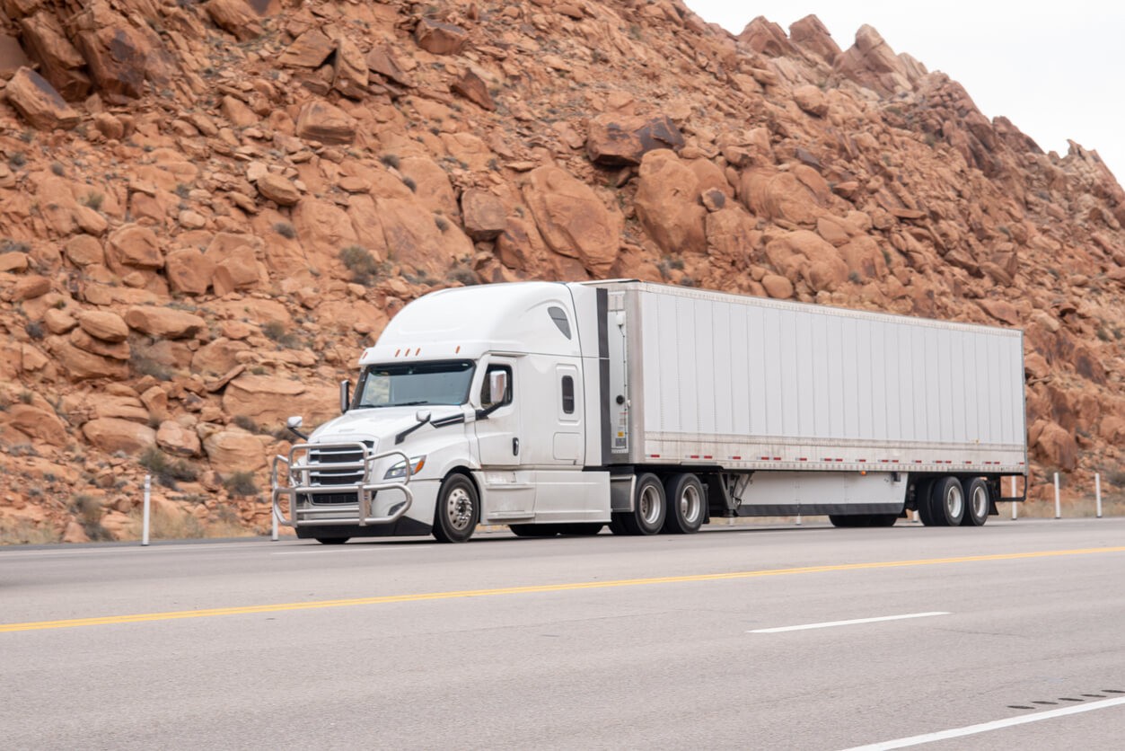 Trailer_Sales_Break_Record_in_March_2022