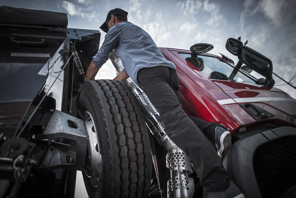 Essential Tips for Dump Truck Drivers