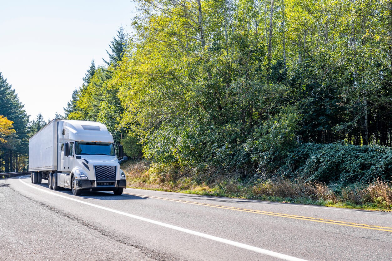 Used Truck Auction Rates from January 2023 to April 2023