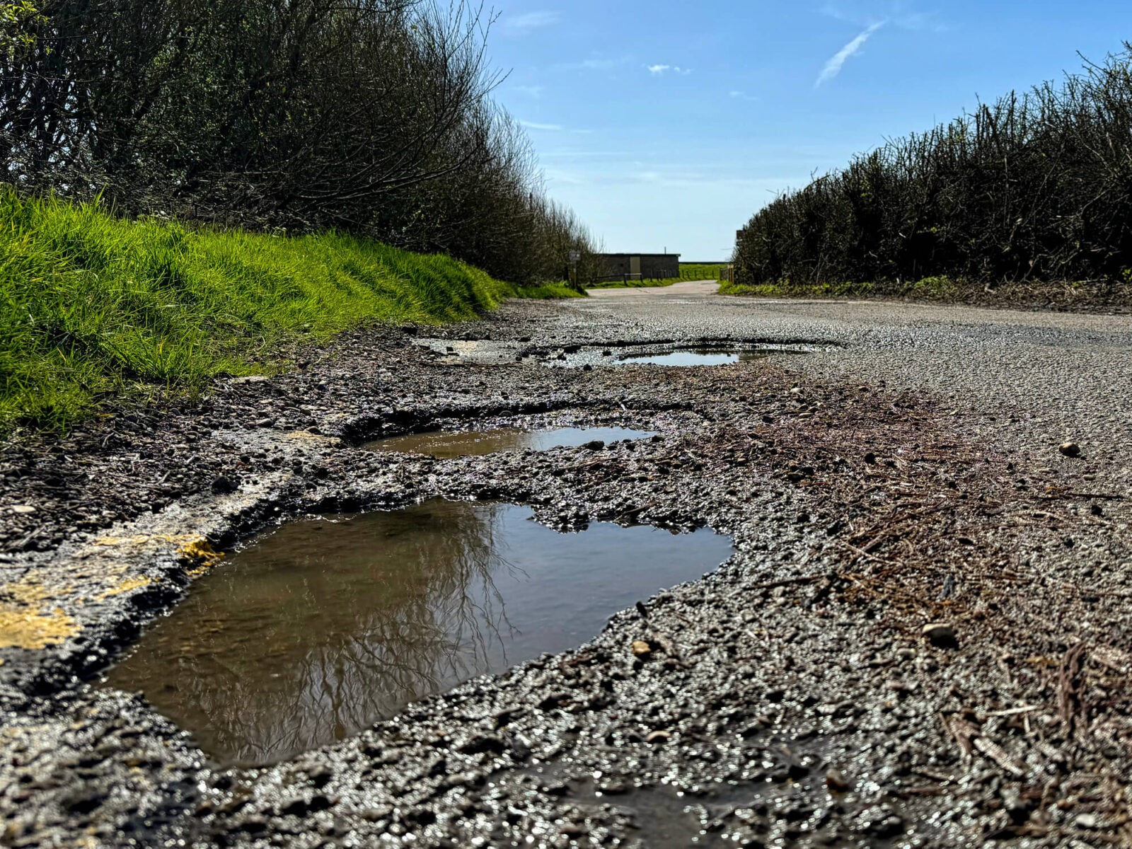 Robotic Asphalt Dispenser May Solve Pothole Problems In The Future