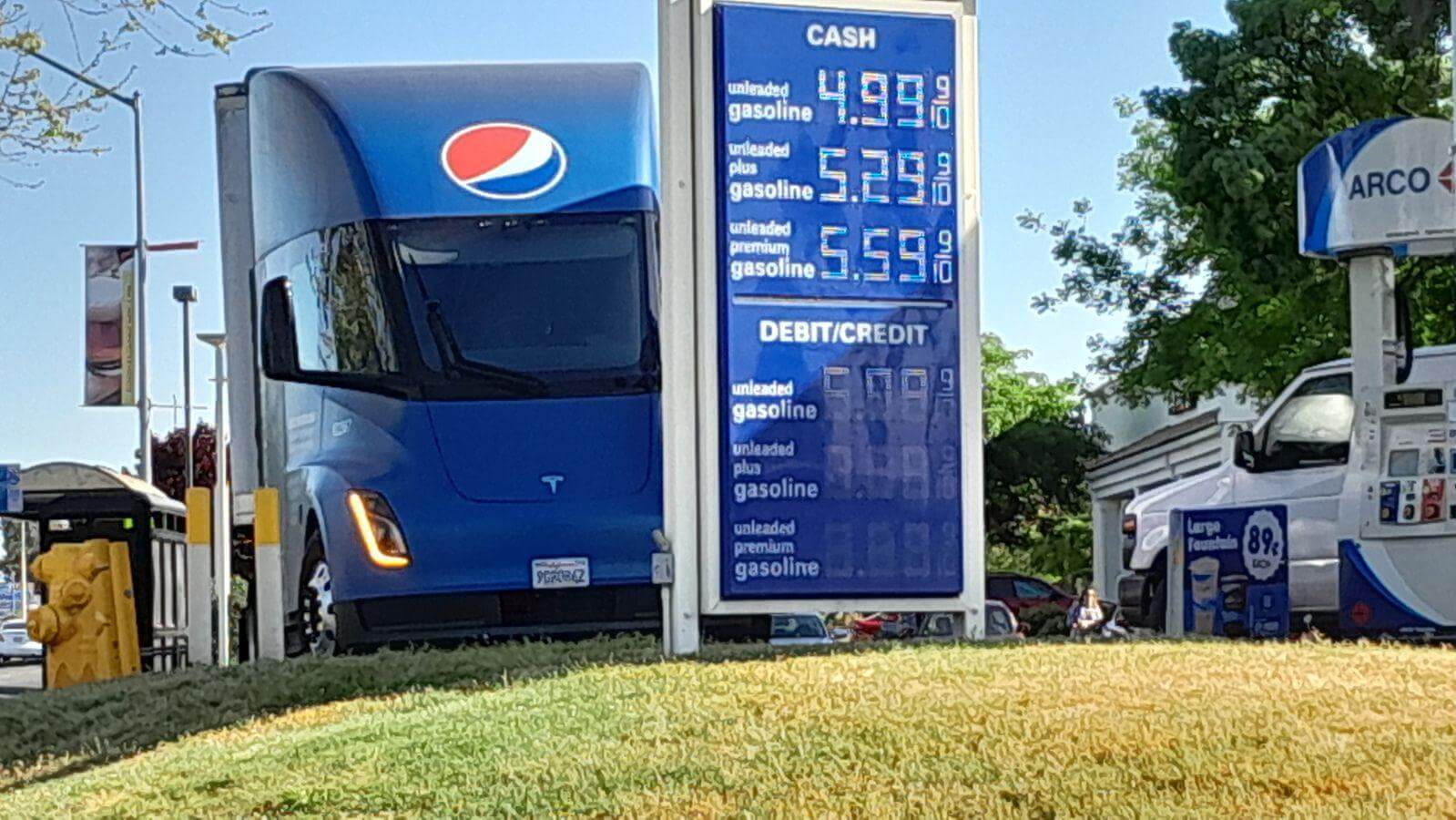 Tesla Semi Mass Production to Begin in 2025